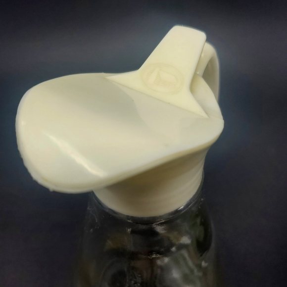 VTG Log Cabin Glass Syrup Dispenser Bottle with Eagle Design - Picture 3 of 3